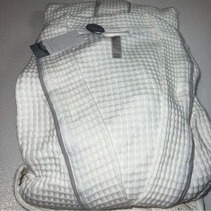 NWT Sleep by Cacique robe in white sz 34/36